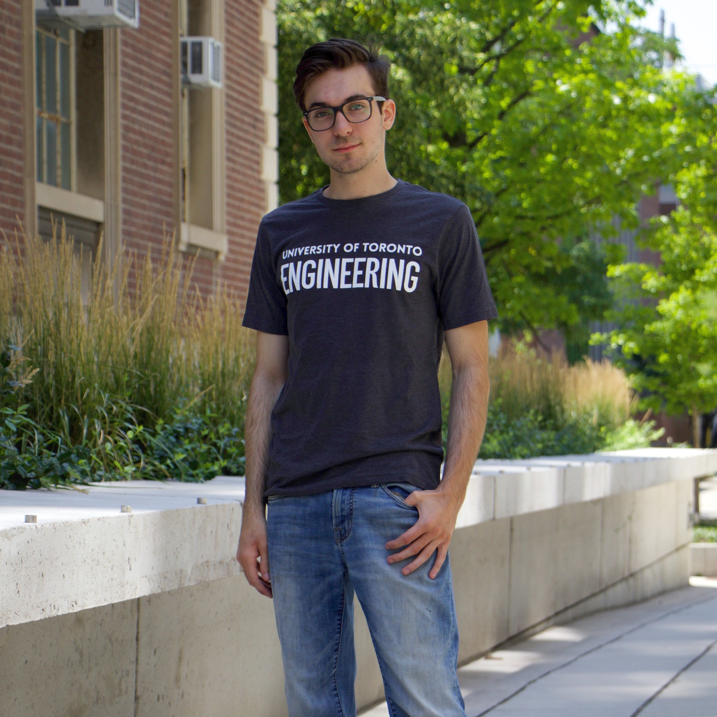 Uoft Engineering Cloth UofT Eng Shirt (Grey) – U of T Engineering Stores